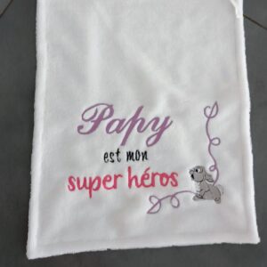 Grand bavoir personnalise brodé papy est un super heros