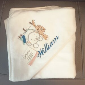 cape de bain personnalisee brodee prenom