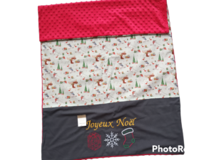 Couverture bébé en minkee et coton, douce et enveloppante dès la naissance Couverture bébé fait main, côté minkee tout doux et tissu coton Couverture bébé personnalisée avec prénom, idéale pour le sommeil et les balades Couverture bébé artisanale, chaude et confortable pour les siestes