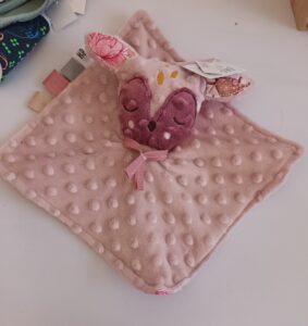 doudou artisanal fait main brodé