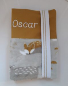 Protège-carnet de santé bébé en tissu, avec fermeture à pression Protège-carnet de santé bébé à nouer, fait main et résistant Protège-carnet de santé bébé personnalisé avec broderie Protège-carnet de santé bébé assorti aux accessoires, confection artisanale