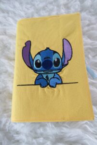 Protège-carnet de santé bébé en tissu, avec fermeture à pression Protège-carnet de santé bébé à nouer, fait main et résistant Protège-carnet de santé bébé personnalisé avec broderie Protège-carnet de santé bébé assorti aux accessoires, confection artisanale